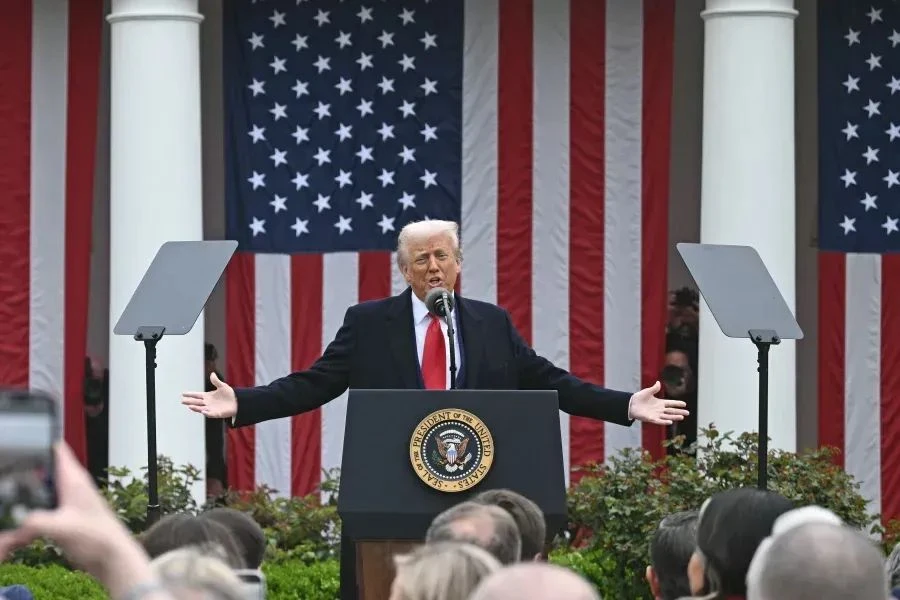 The US announced that it would raise steel and aluminum tariffs to 50%. The EU expressed deep regret and will continue negotiations. The US announced that it would raise steel and aluminum tariffs to 50%. The EU expressed deep regret and will continue negotiations.